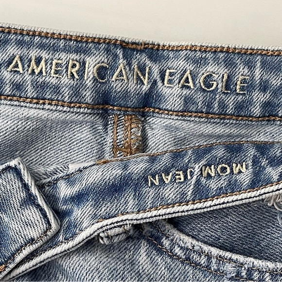 American Eagle Mom Jeans 10 SHORT High Rise Raw Hem Tapered Leg Ripped Casual - Picture 7 of 8